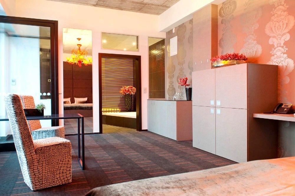 G Design Hotel Ljubljana Exterior photo